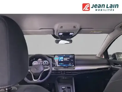 Photo 53 Volkswagen Golf  1.5 eHybrid 204 DSG6