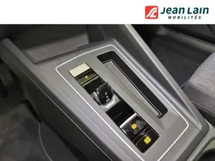 Photo 48 Volkswagen Golf  1.5 eHybrid 204 DSG6