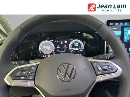 Photo 47 Volkswagen Golf  1.5 eHybrid 204 DSG6