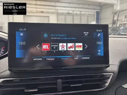 Photo 57 Peugeot 3008  Puretech 130ch S&S BVM6