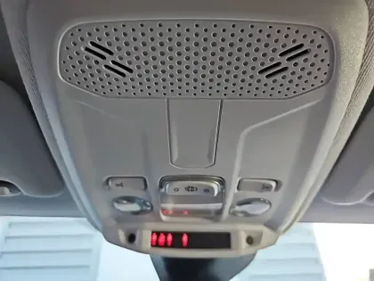 Photo 19 Peugeot 208  PureTech 75 S&S BVM5