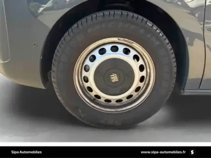 Photo 68 Fiat Scudo  FOURGON BLUEHDI 180 M S&S EAT8