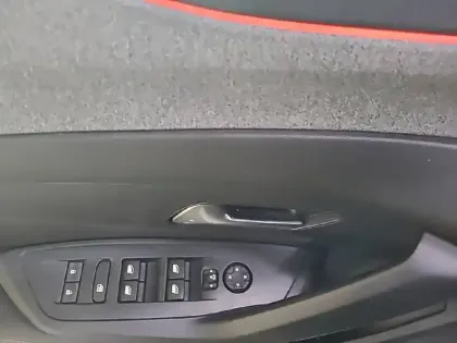 Photo 29 Peugeot 308  PureTech 130ch S&S BVM6