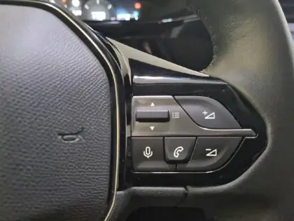 Photo 28 Peugeot 308  PureTech 130ch S&S BVM6