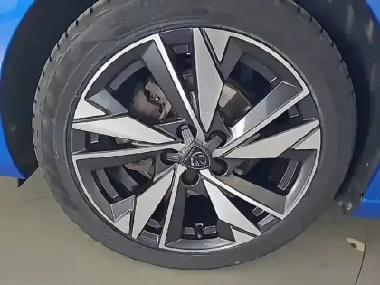 Photo 12 Peugeot 308  PureTech 130ch S&S BVM6