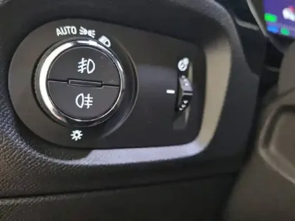 Photo 28 Opel Corsa Gén. VI Ph1 GS Line 5