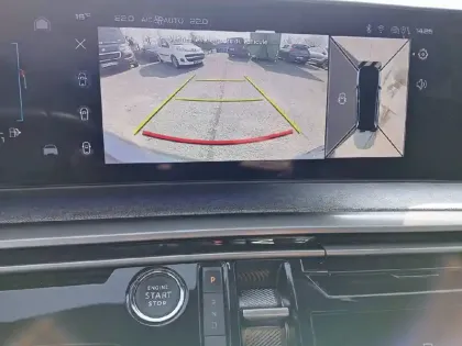 Photo 14 Peugeot 5008  Hybrid 136 e-DCS6