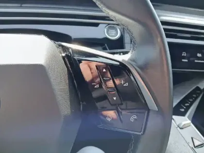 Photo 19 Peugeot 5008  Hybrid 136 e-DCS6