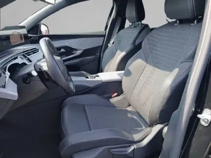 Photo 10 Peugeot 5008  Hybrid 136 e-DCS6