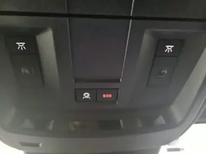 Photo 93 Peugeot 5008  Hybrid 136 e-DCS6