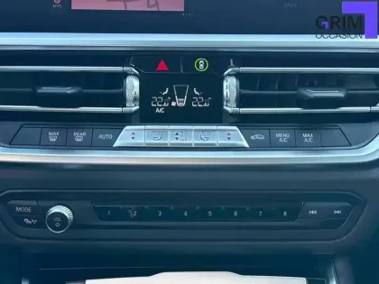 Photo 8 BMW Serie 3 Touring 320d xDrive 190 ch BVA8