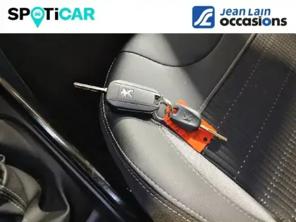 Photo 14 Peugeot 2008  PureTech 130ch S&S BVM6