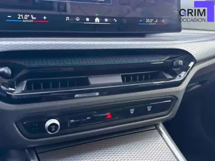 Photo 8 BMW Serie 3 Touring 330e 292 ch BVA8