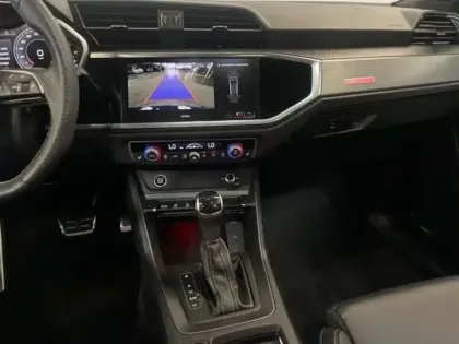 Photo 19 Audi Q3 35 TFSI 150 ch S tronic 7 S line plus