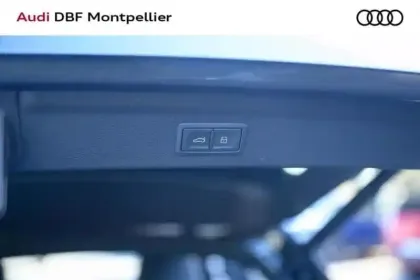 Photo 11 Audi Q3 45 TFSIe 245 ch S tronic 6 S line