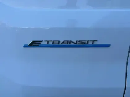 Photo 18 Ford Transit Gén. I Ph2 Trend Business 4