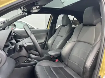 Photo 18 Toyota Yaris Hybride 1.5 HYBRID 116H PREMIERE AWD AUTO