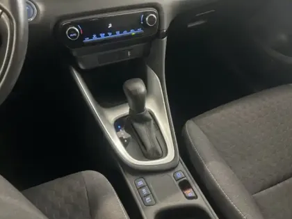 Photo 12 Toyota Yaris Hybride 116h Dynamic NG DYNAMI