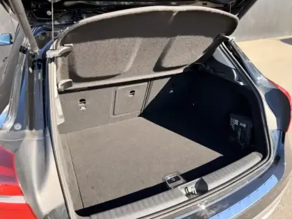 Photo 6 Mercedes GLA 180 Business Edition Pack Style