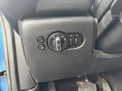 Photo 16 Mini Mini Cooper 136ch Edition Camden BVA7