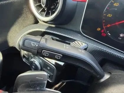 Photo 9 Mercedes Classe A 180 d 116ch AMG Line 7G-DCT