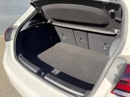 Photo 20 Mercedes Classe A 180 d 116ch AMG Line 7G-DCT