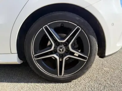 Photo 19 Mercedes Classe A 180 d 116ch AMG Line 7G-DCT