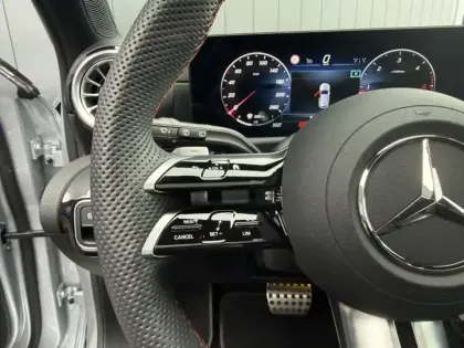 Photo 23 Mercedes Classe A 200 d AMG Line