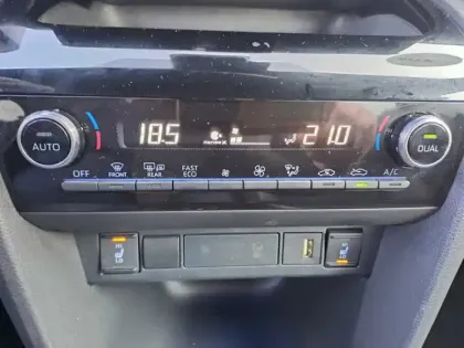 Photo 17 Toyota Yaris Hybride 1.5 116H GR SPORT