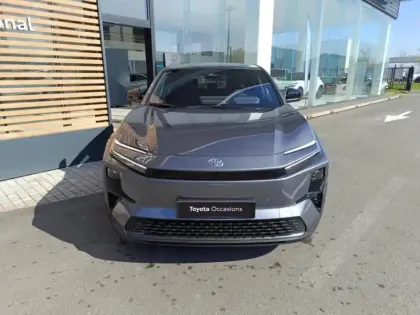 Photo 7 Toyota C-HR + 224ch 77kWh Design Grande Autonomie