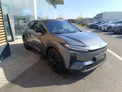 Photo 6 Toyota C-HR + 224ch 77kWh Design Grande Autonomie
