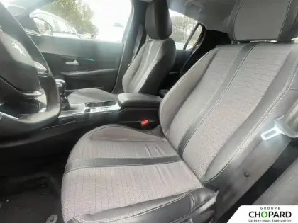 Photo 23 Peugeot 208  PureTech 100 S&S BVM6