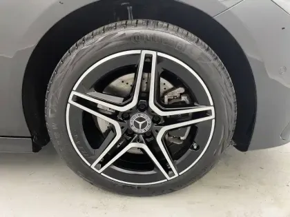 Photo 12 Mercedes CLA  Coupé 250 e Hybrid EQ 8G-DCT