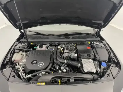 Photo 19 Mercedes CLA  Coupé 250 e Hybrid EQ 8G-DCT