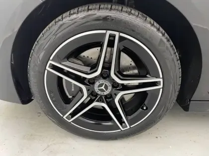 Photo 17 Mercedes CLA  Coupé 250 e Hybrid EQ 8G-DCT