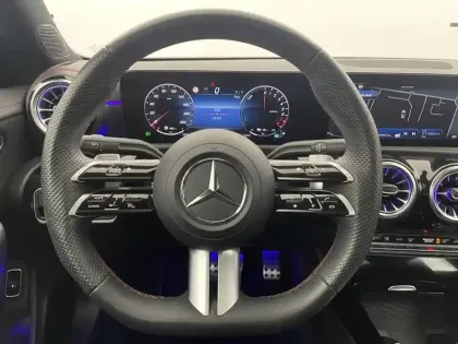 Photo 22 Mercedes CLA  Coupé 250 e Hybrid EQ 8G-DCT