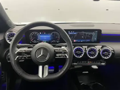 Photo 21 Mercedes CLA  Coupé 250 e Hybrid EQ 8G-DCT