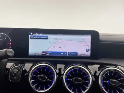 Photo 20 Mercedes CLA  Shooting Brake 200 d 8G-DCT