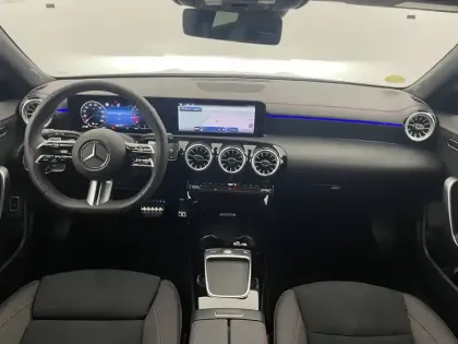 Photo 28 Mercedes CLA  Shooting Brake 200 d 8G-DCT