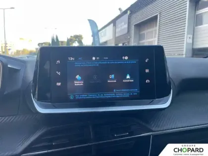 Photo 7 Peugeot 2008  PureTech 130 S&S EAT8