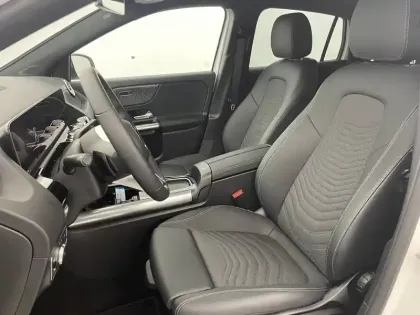 Photo 14 Mercedes GLA  250 e Hybrid EQ 8G-DCT