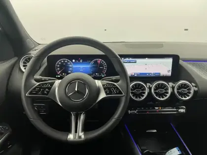 Photo 53 Mercedes GLA  250 e Hybrid EQ 8G-DCT