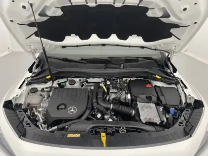 Photo 51 Mercedes GLA  250 e Hybrid EQ 8G-DCT