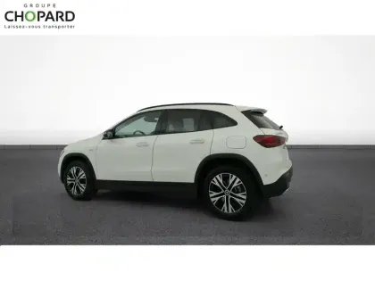 Photo 36 Mercedes GLA  250 e Hybrid EQ 8G-DCT