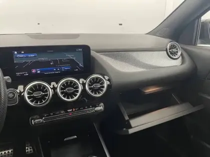 Photo 91 Mercedes GLA  250 e 8G-DCT