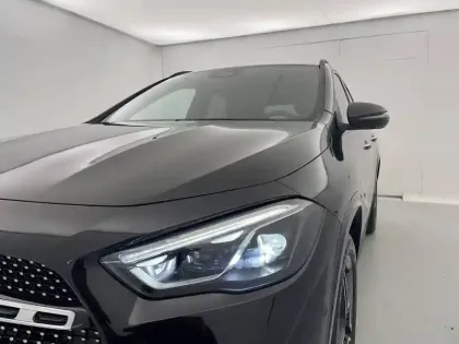 Photo 30 Mercedes GLA  250 e 8G-DCT