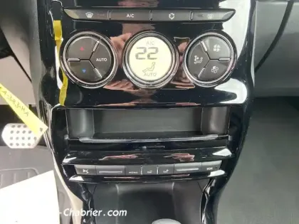 Photo 14 Citroën DS 3 Gén. I Ph2 So Chic 2