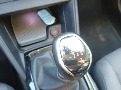 Photo 23 Citroën C4 Gén. III Ph1 Shine 5