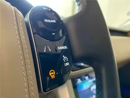 Photo 33 Land rover Range Rover MARK VII SWB P400E PHEV SI4 2.0L 400CH