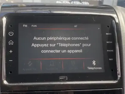 Photo 8 Citroën Jumper II 2.2 BHDI 140 S&S 3.5T L2H2 PD CONNECT